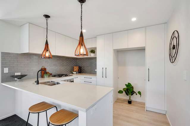 37 Voight Avenue Chartwell_1