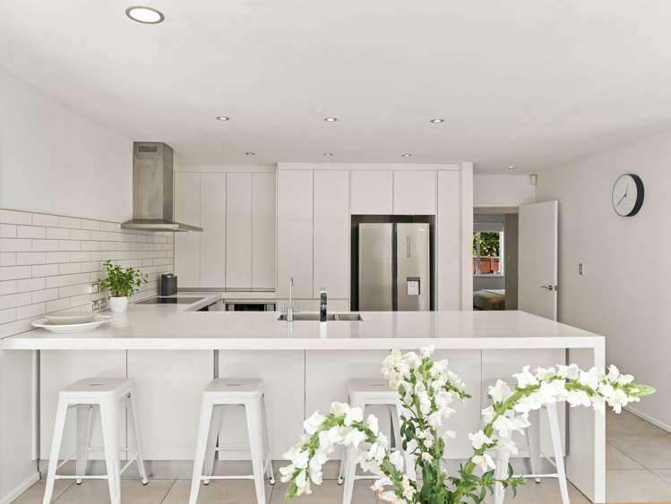 39 Admirals Court Drive Greenhithe_7