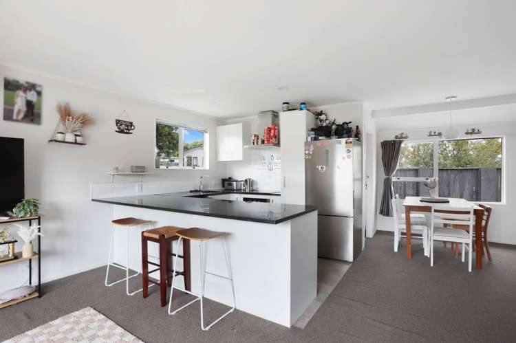 2/13 Hamurana Place Te Atatu Peninsula_2