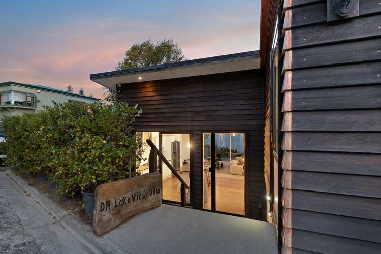 115 Wynyard Crescent Fernhill/Sunshine Bay_32