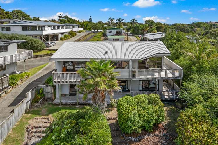33 Gledstane Road Stanmore Bay_15