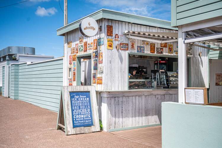 1 Quelch Road Onetangi_36