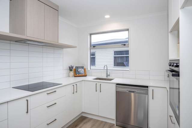 2/11 Beatty Street Melville_4