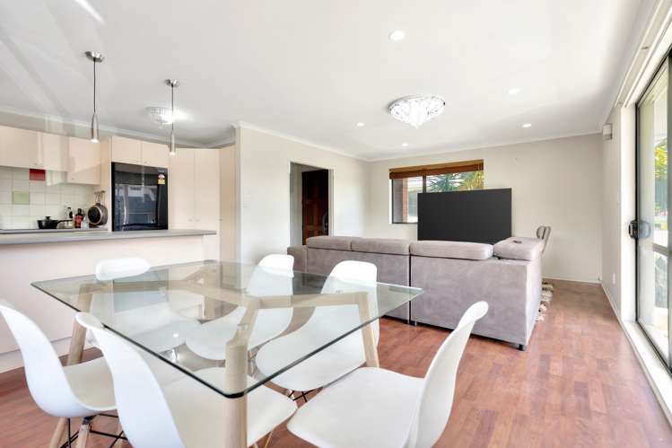 2/127 Coronation Road Papatoetoe_7