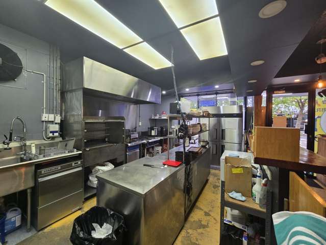 402-404 Great North Road Henderson_4