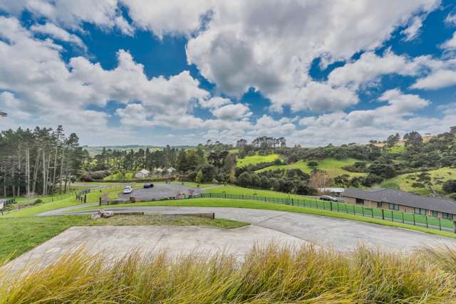 66 Manuka Grove Helensville_3