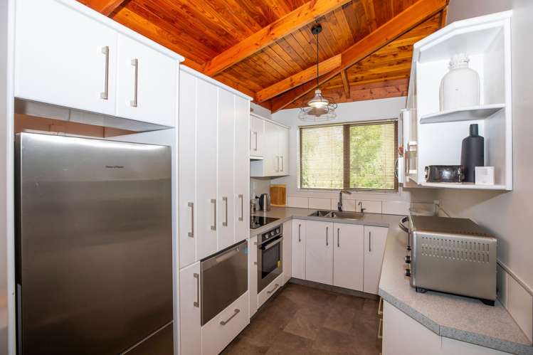 2/347a Church Street West End_8