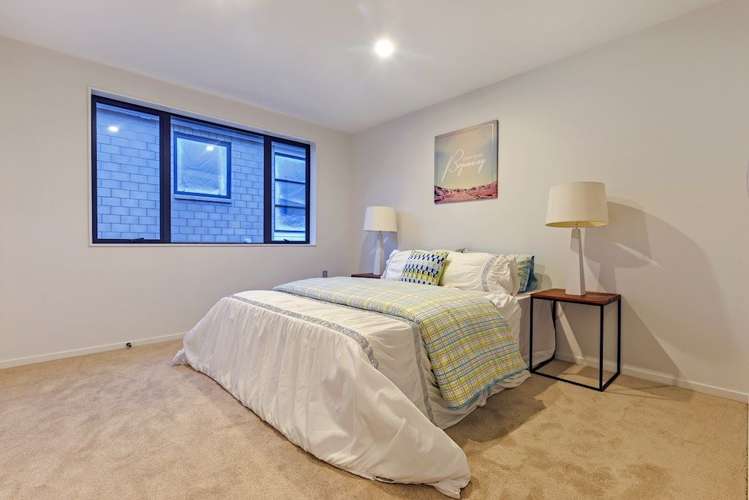 5 Azzurro Way Flat Bush_17