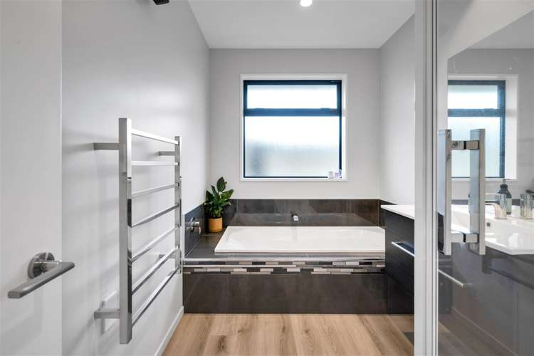 7 Halpin Drive Lincoln_15