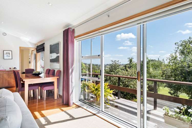 106 Takahe Road Titirangi_6