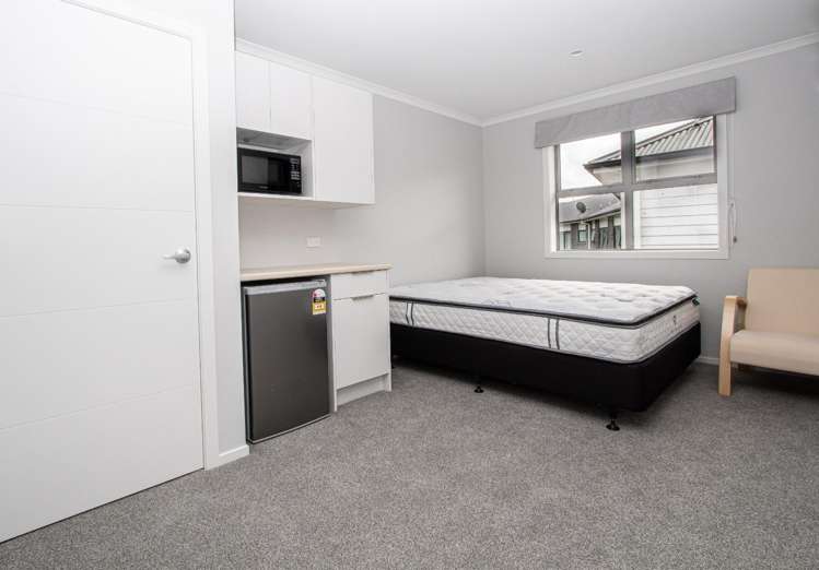 C/2/20 Jones Crescent 1107_1