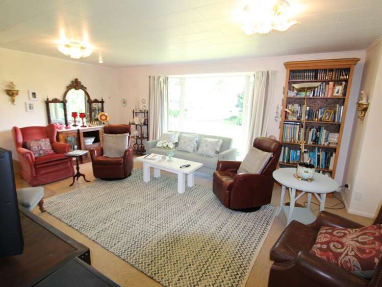 15 Edward Street Pahiatua_3