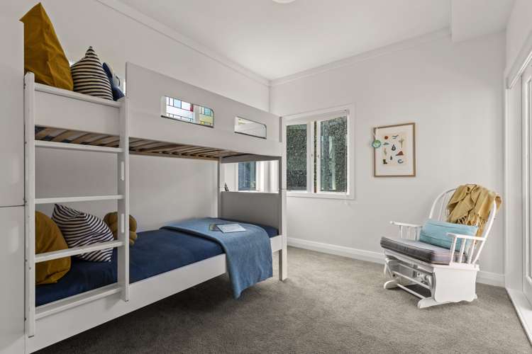 1/33a Glen Road Stanley Point_12