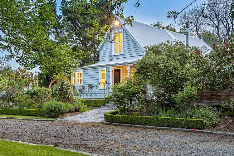 211 Summerhill Road Cust_31