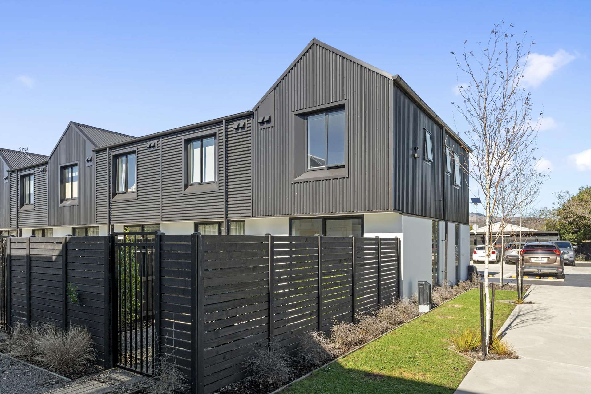 10/9 Grove Road Addington_0