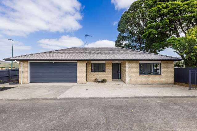12 Mark Edgar Place Clendon Park_1