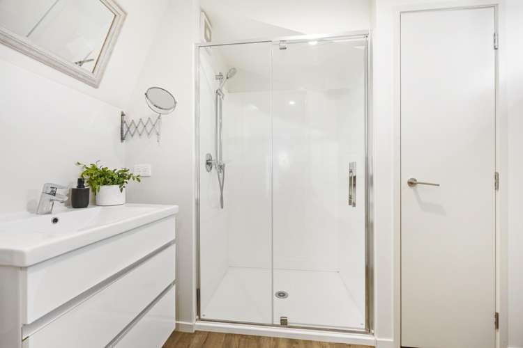 2/19 Seaview Avenue Northcote_20