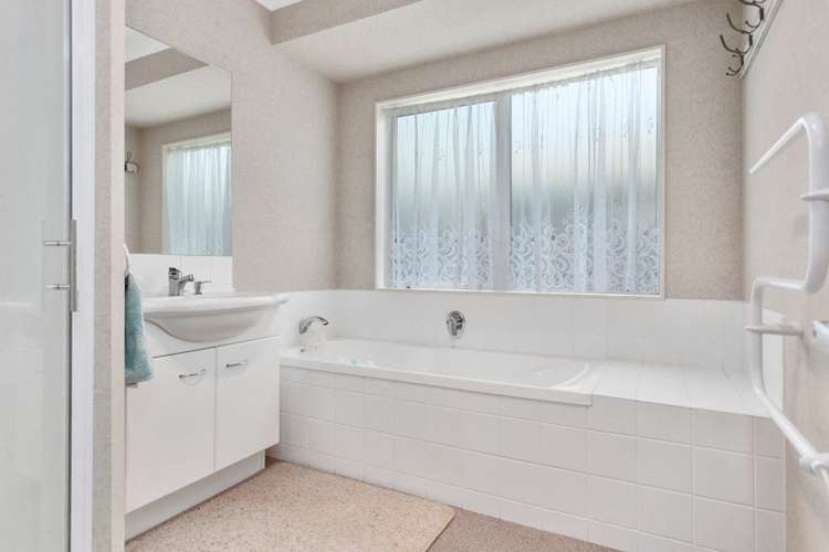 12/2 Grace Avenue Leamington_15