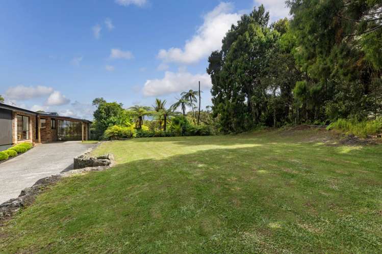 256 Piha Road Piha_16