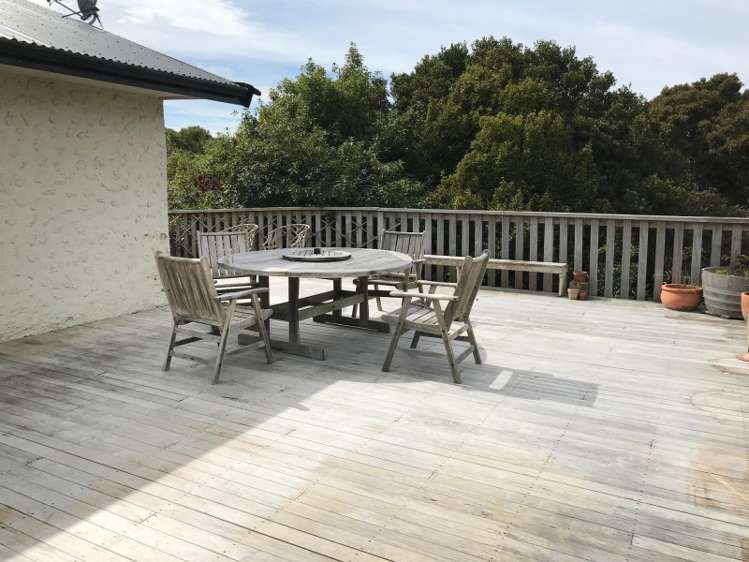 5 Miro Street Kaka Point_14