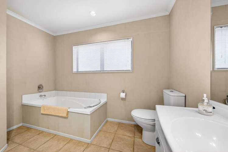 30 Cody Crescent Lansdowne_13
