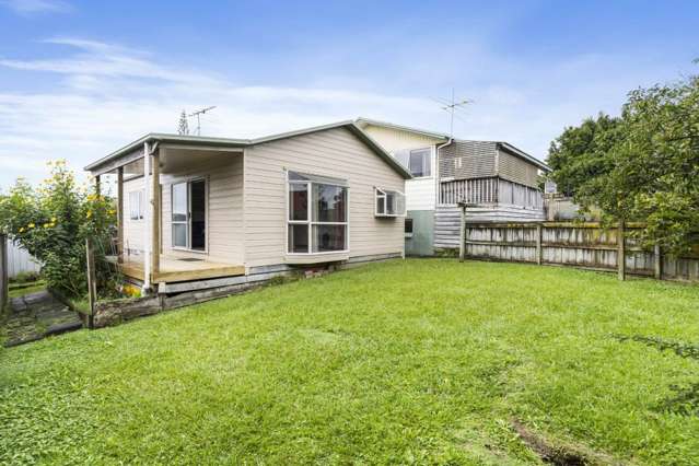 17 Roick Parade Glen Eden_1