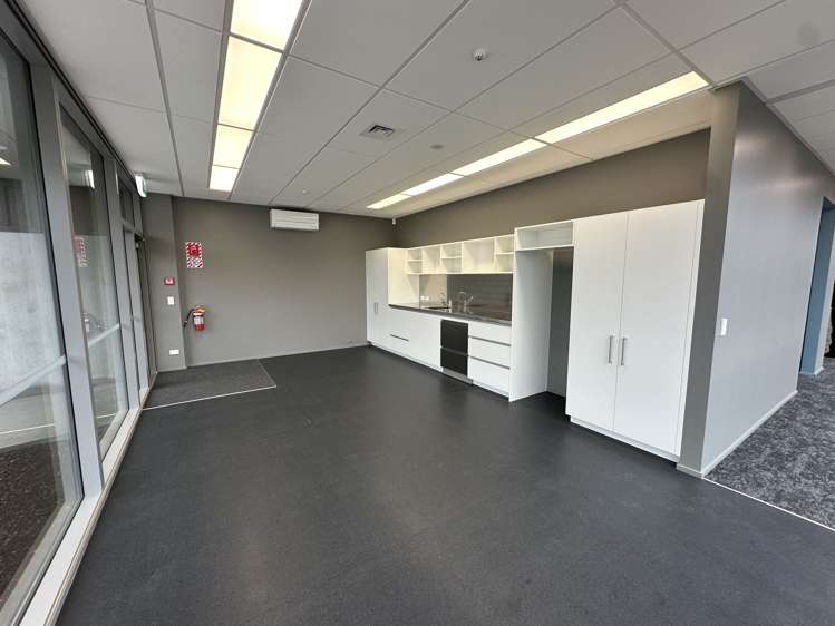 3 Kinleith Grove Kenepuru_8