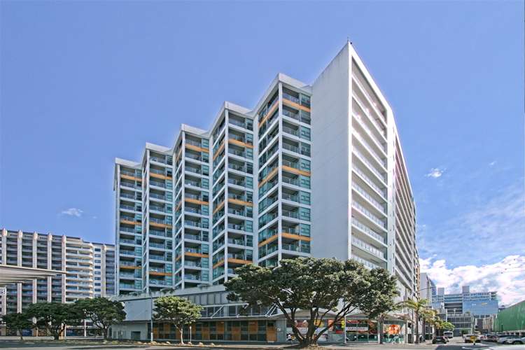 1008/30 Beach Road_0