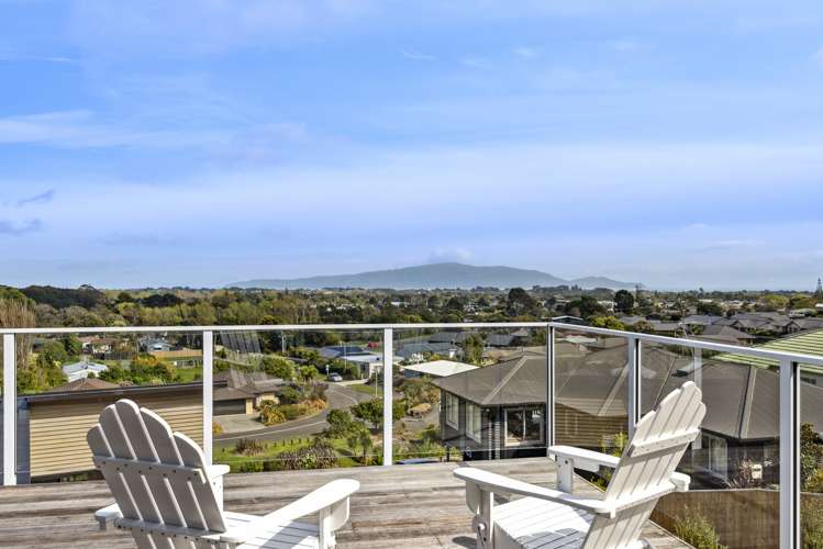 64 Kakariki Grove Waikanae_0