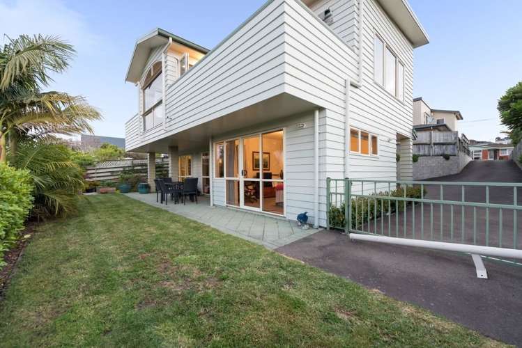 14b Rushton Avenue Otumoetai_11