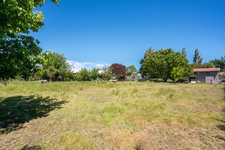 451 Lake Road South Leeston_5