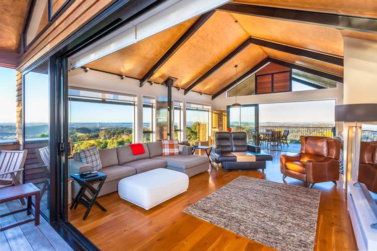 287 Forest Hill Road Waiatarua_0