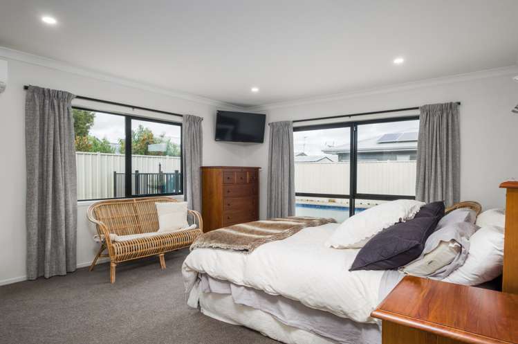 28 Pohutukawa Grove Lytton West_17