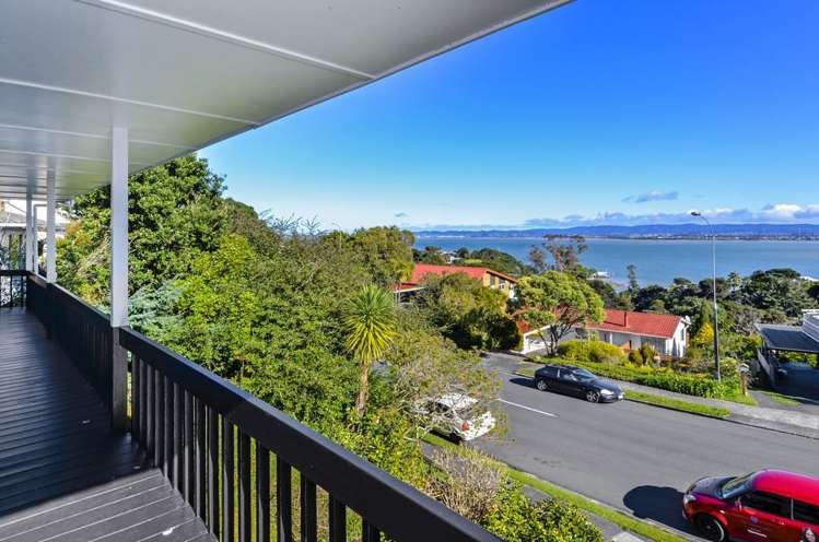 74 Hadfield Street Beach Haven_1