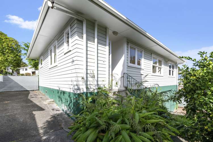 34 Blease Street New Lynn_10