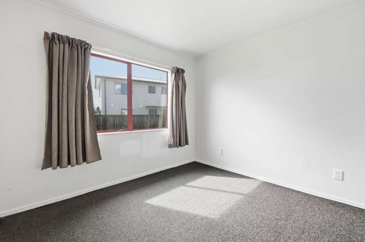 8 Beech Place Owhata_8