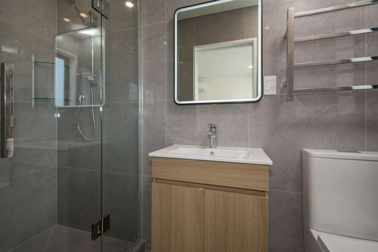 D/206 Archers Road Glenfield_13