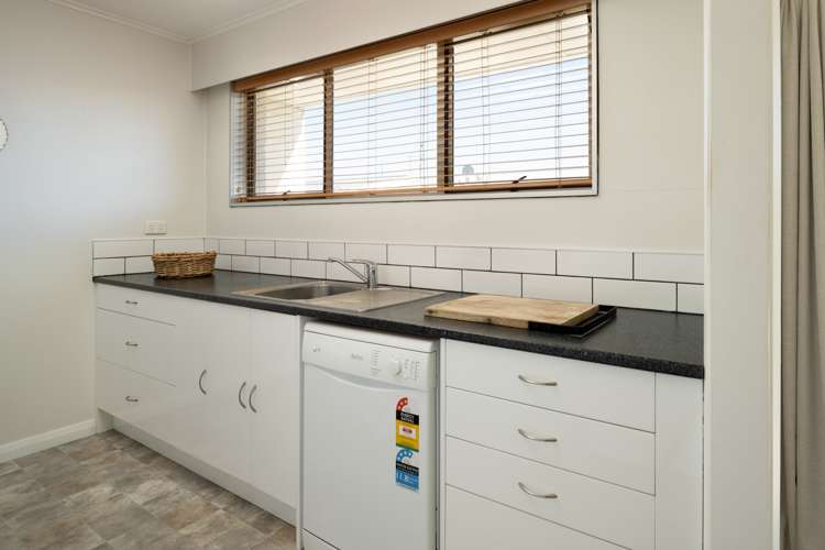 8a Eltham Road Blenheim Central_7