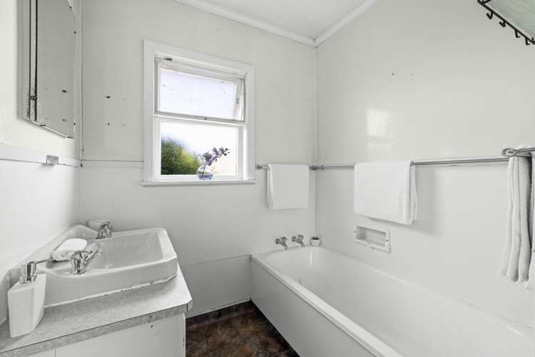 4 Trevelyan Street Onekawa_8