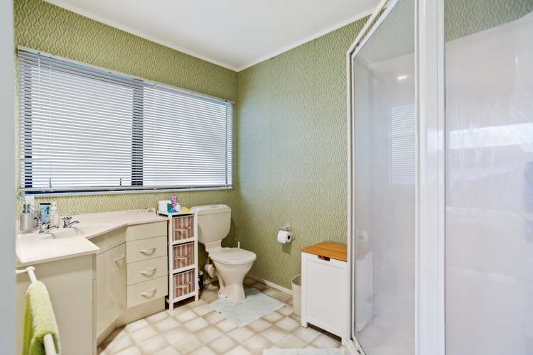 1/9 Ribbonwood Crescent Goodwood Heights_9