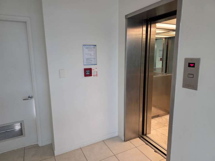 19 Great South Road Epsom_2