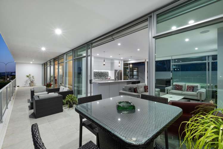 47 The Ritz Orewa_4