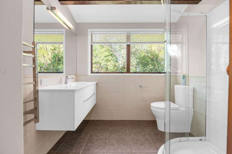 330 Hukanui Road Queenwood_11