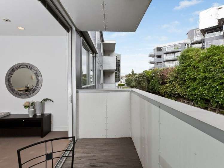 305/22 Fisher-Point Drive Auckland Central_4