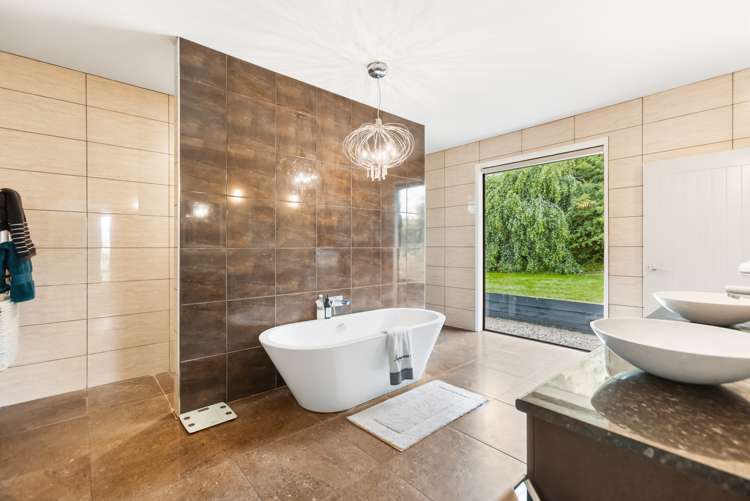 1457 Chatto Creek - Springvale Road Chatto Creek_10