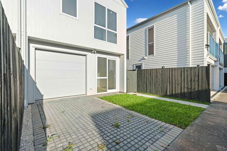 6 Yellow Pear Lane Karaka_15