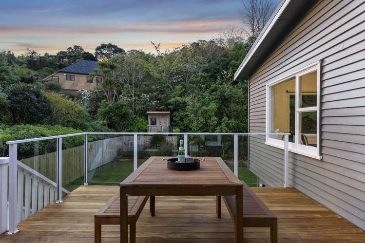 44 Friend Street Karori_31