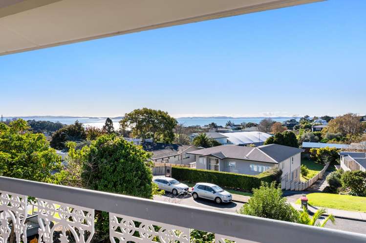 10 McMillan Place Mellons Bay_22