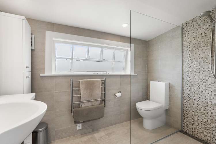 25 Kingsview Road Mount Eden_19