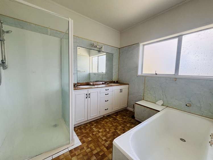 60A Te Atatu South Te Atatu South_14